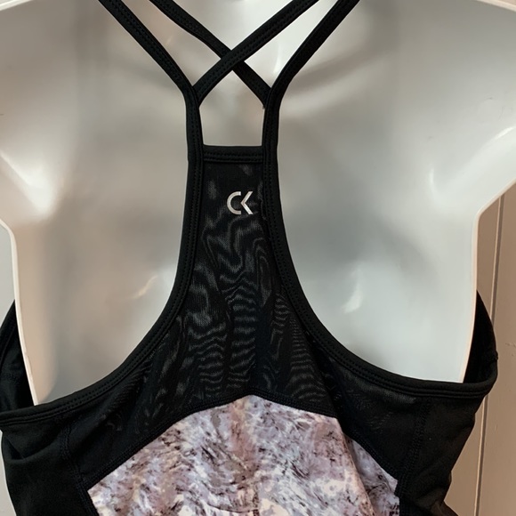 Calvin Klein- exercise top -ac - Picture 4 of 7